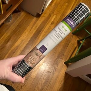 ***NWT*** Cricut black mosaic metallic iron-on (1‎ sheet 12x24)
